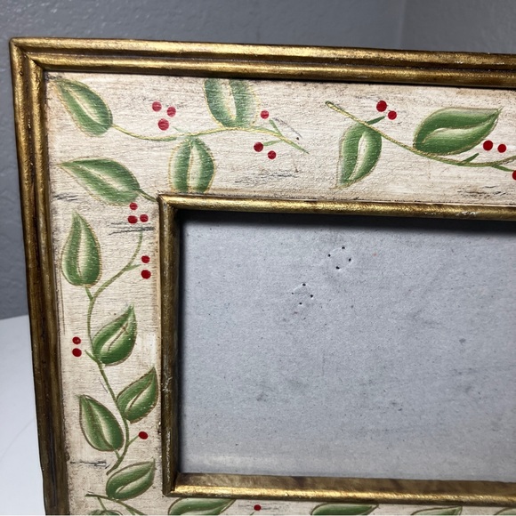 Christmas Conservatory Target Holiday Holly Berry Wood Picture Frame - Picture 3 of 7